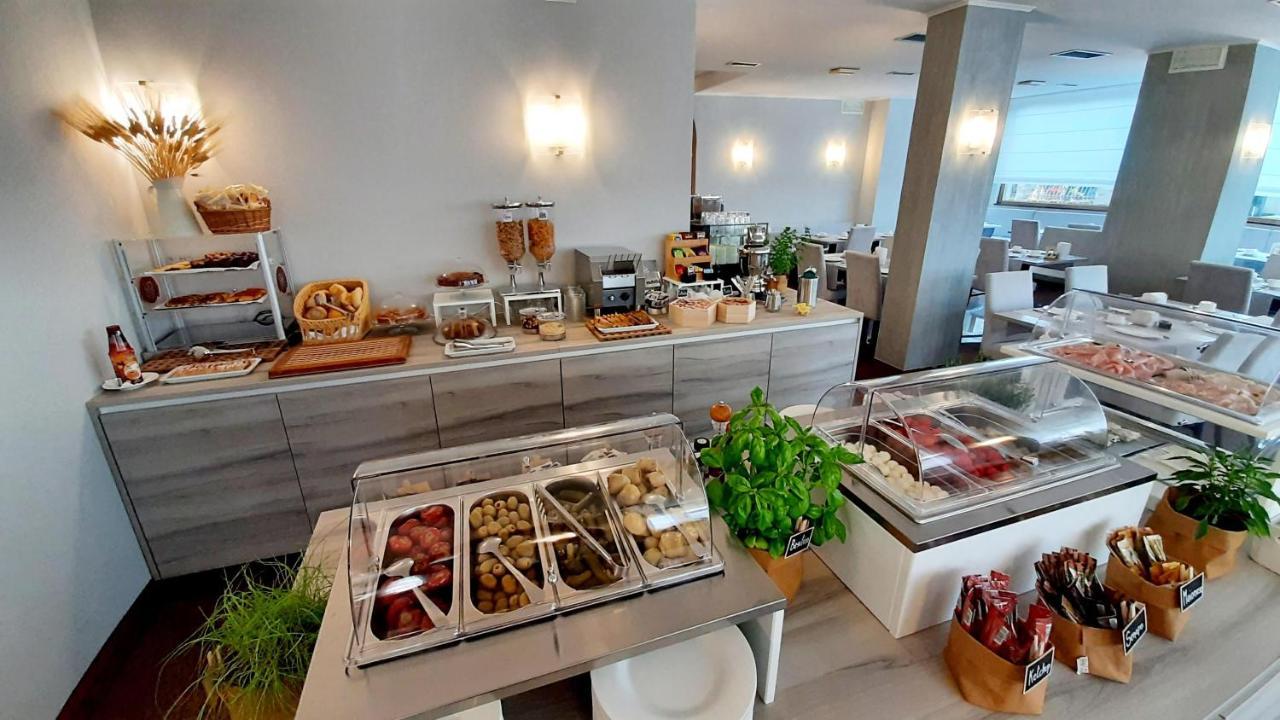 Hotel & Wellness Fra I Pini Lignano Sabbiadoro Luaran gambar