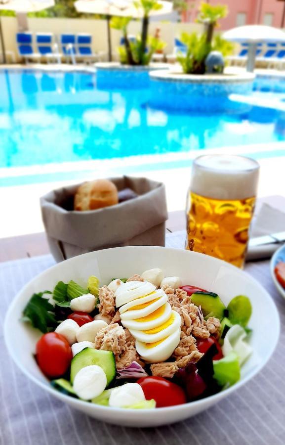 Hotel & Wellness Fra I Pini Lignano Sabbiadoro Luaran gambar